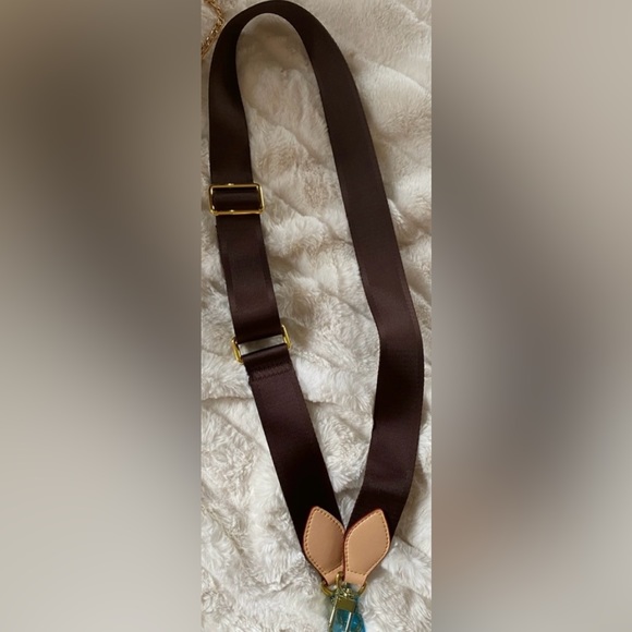 Authentic Louis Vuitton French Trousse Toilette 28 Converted to Crossbody Purse - Picture 4 of 9